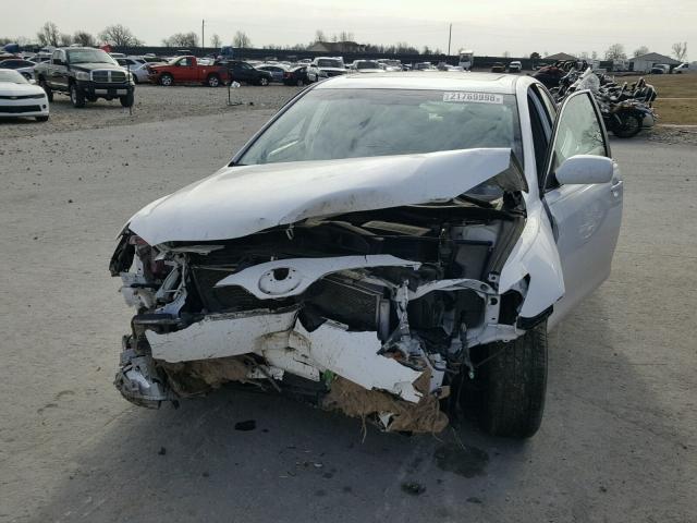 4T1BF3EK5BU643972 - 2011 TOYOTA CAMRY BASE WHITE photo 9