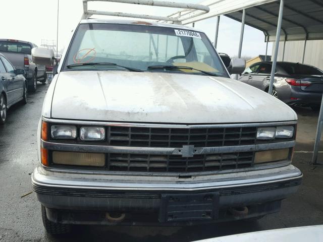 1GCDK14K2JE104006 - 1988 CHEVROLET GMT-400 K1 WHITE photo 9