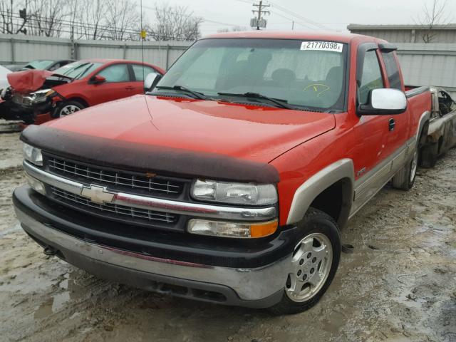 2GCEK19TX11399797 - 2001 CHEVROLET SILVERADO RED photo 2