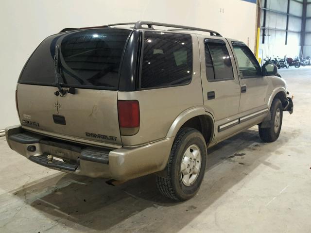 1GNDT13W612133714 - 2001 CHEVROLET BLAZER BEIGE photo 4