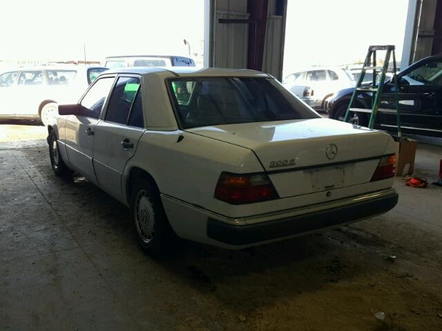 WDBEA30D0MB345948 - 1991 MERCEDES-BENZ 300 E WHITE photo 3