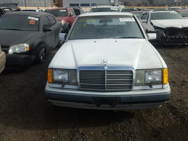 WDBEA30D0MB345948 - 1991 MERCEDES-BENZ 300 E WHITE photo 9