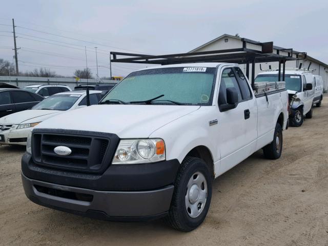 1FTRF12277NA24044 - 2007 FORD F150 WHITE photo 2