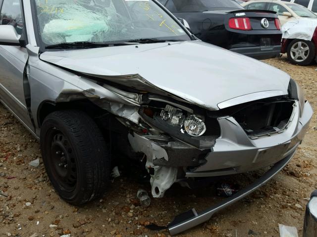 KMHDN46D24U730331 - 2004 HYUNDAI ELANTRA GL SILVER photo 9