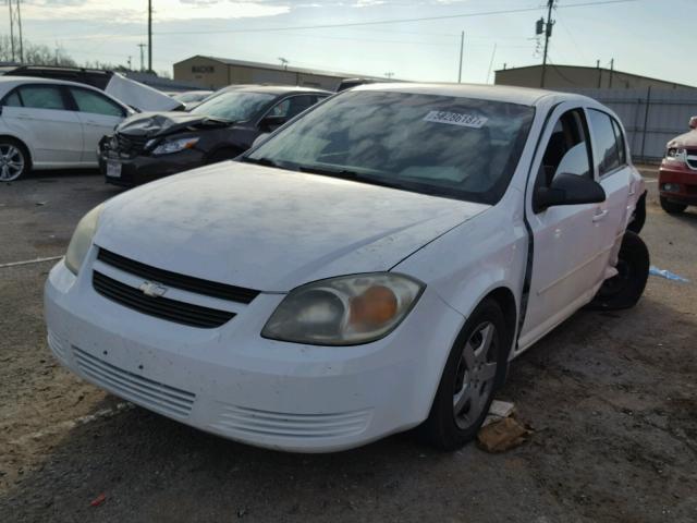 1G1AK52F157621428 - 2005 CHEVROLET COBALT WHITE photo 2