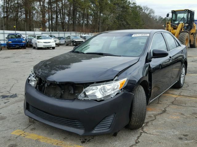 4T1BF1FK1CU056589 - 2012 TOYOTA CAMRY BASE BLACK photo 2