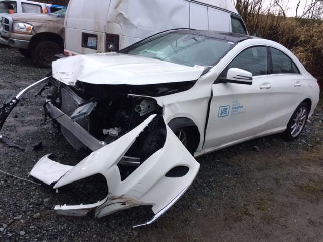 WDDSJ4GB1JN558860 - 2018 MERCEDES-BENZ CLA 250 4M WHITE photo 2