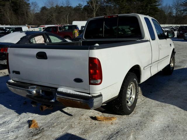 1FTZX17W3WKB91557 - 1998 FORD F150 WHITE photo 4