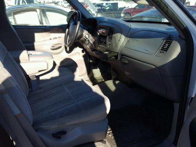 1FTZX17W3WKB91557 - 1998 FORD F150 Ağ foto 5