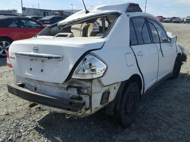 3N1BC11E99L453035 - 2009 NISSAN VERSA S WHITE photo 4