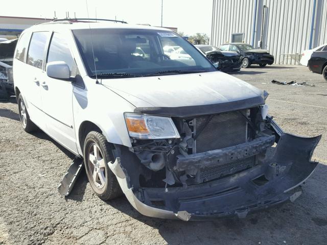 2D4RN5D17AR118470 - 2010 DODGE GRAND CARA SILVER photo 1