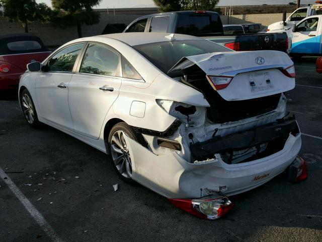 5NPEC4AC2DH766558 - 2013 HYUNDAI SONATA SE WHITE photo 3