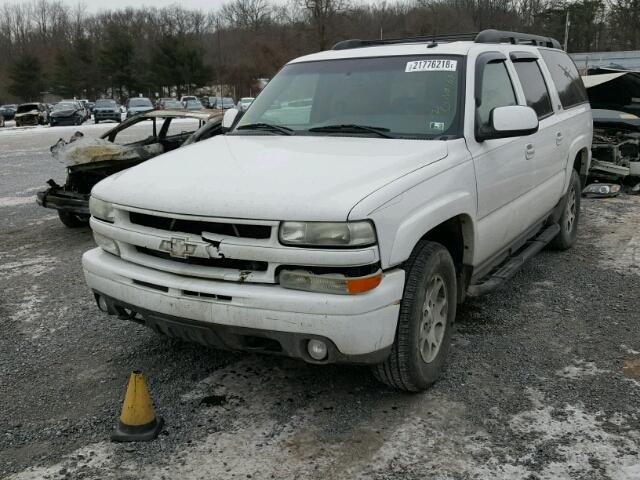 3GNFK16Z83G224558 - 2003 CHEVROLET SUBURBAN K WHITE photo 2