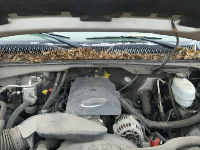 1GCHC24U74E262383 - 2004 CHEVROLET SILVERADO TAN photo 7