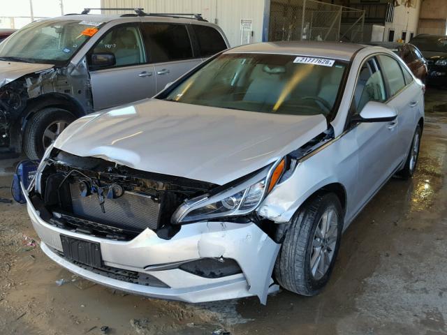 5NPE24AF6GH265173 - 2016 HYUNDAI SONATA SE SILVER photo 2