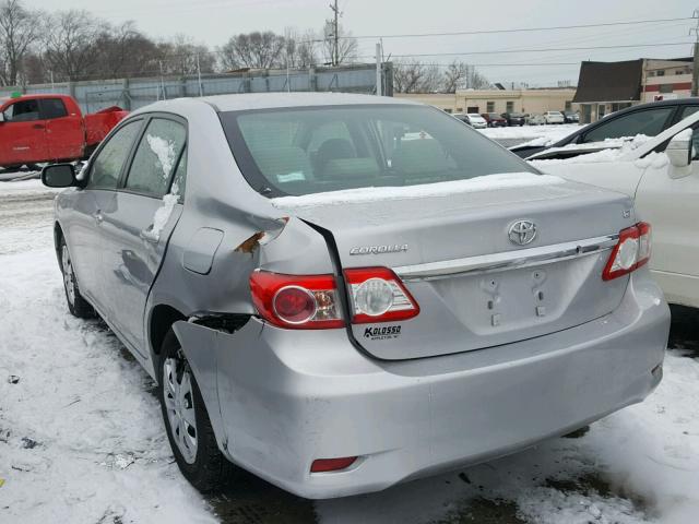 2T1BU4EE9BC592208 - 2011 TOYOTA COROLLA BA SILVER photo 3