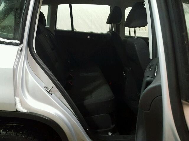WVGAV3AX3DW622223 - 2013 VOLKSWAGEN TIGUAN S SILVER photo 6