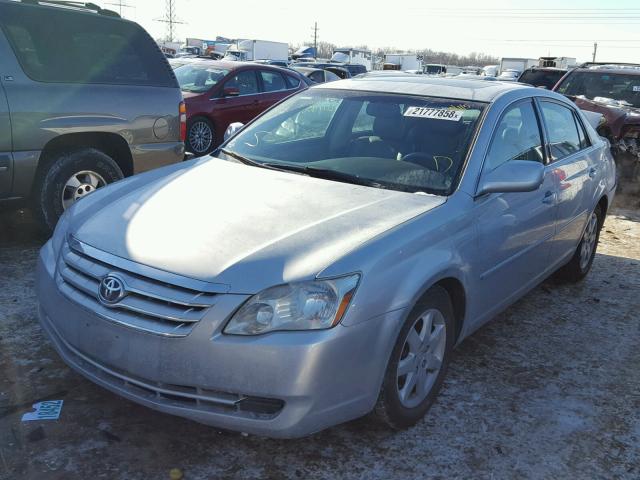 4T1BK36B97U232205 - 2007 TOYOTA AVALON XL SILVER photo 2