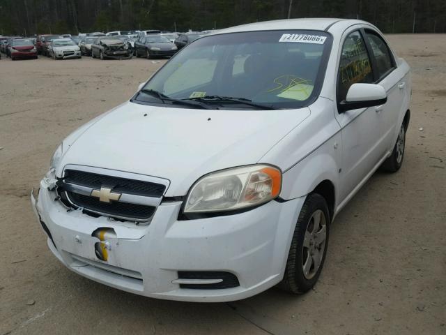 KL1TD56668B083239 - 2008 CHEVROLET AVEO BASE WHITE photo 2