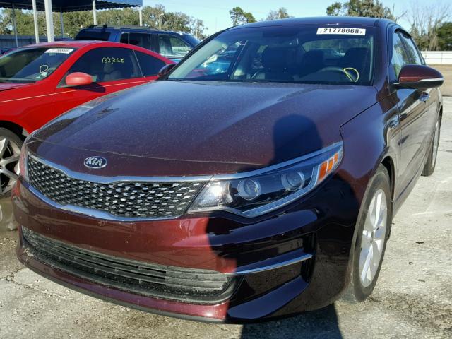 5XXGU4L36HG163259 - 2017 KIA OPTIMA EX MAROON photo 2