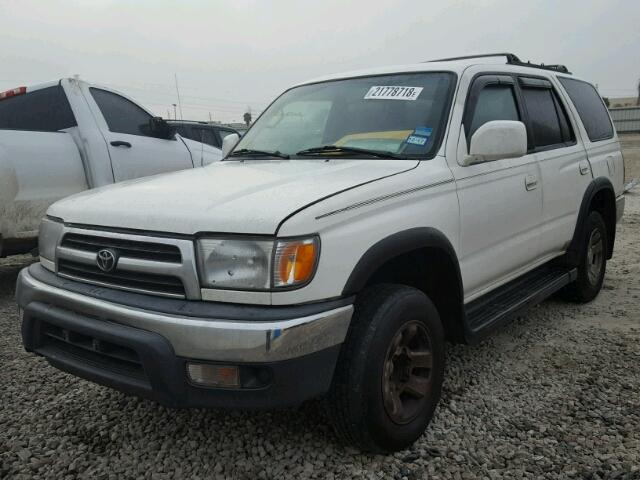 JT3GN86R7Y0155388 - 2000 TOYOTA 4RUNNER SR WHITE photo 2