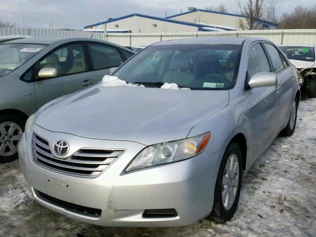 JTNBB46KX73000899 - 2007 TOYOTA CAMRY NEW SILVER photo 2