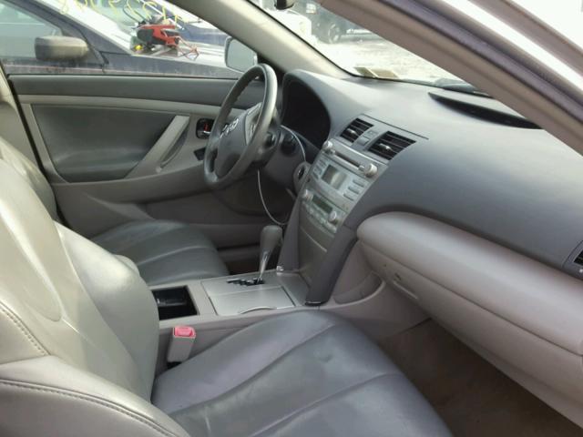 JTNBB46KX73000899 - 2007 TOYOTA CAMRY NEW SILVER photo 5