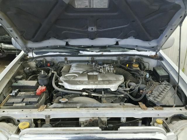 JN8DR09Y52W702268 - 2002 NISSAN PATHFINDER GRAY photo 7