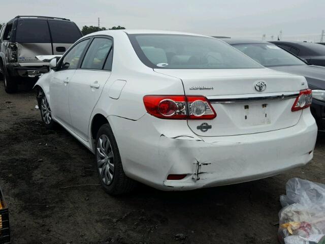 5YFBU4EE7DP201947 - 2013 TOYOTA COROLLA BA WHITE photo 3