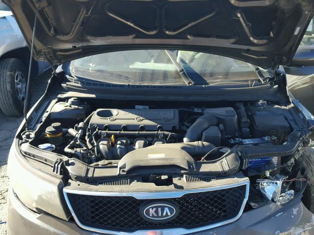 KNAFU4A2XA5051304 - 2010 KIA FORTE EX GRAY photo 7