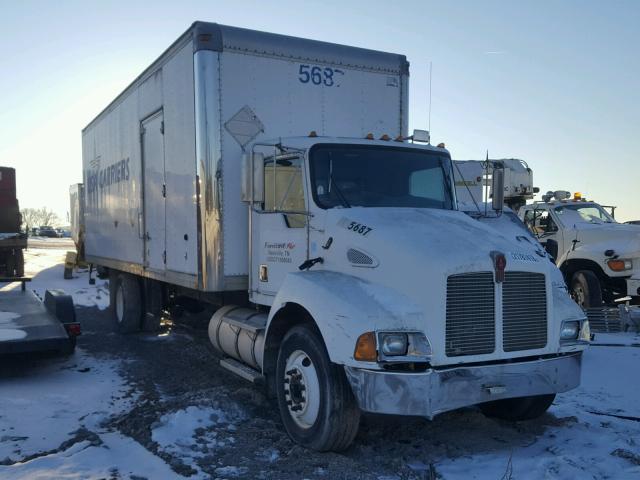 2NKMHD7X12M885687 - 2002 KENWORTH CONSTRUCTI WHITE photo 1