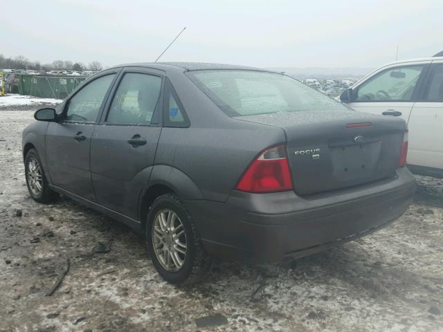 1FAFP34N87W315428 - 2007 FORD FOCUS ZX4 GRAY photo 3