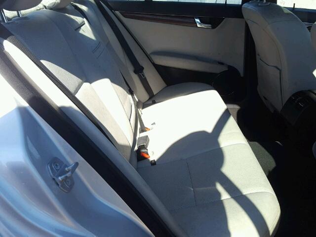 WDDGF5EB2BA473552 - 2011 MERCEDES-BENZ C 300 银色 照片 6