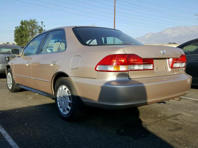 3HGCG66562G704556 - 2002 HONDA ACCORD LX GOLD photo 3