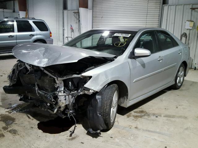 4T1BF1FK4EU323131 - 2014 TOYOTA CAMRY L SILVER photo 2