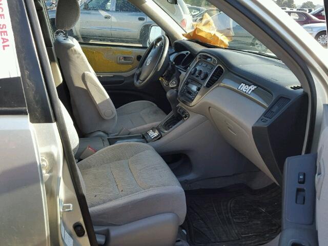 JTEHF21A730137389 - 2003 TOYOTA HIGHLANDER SILVER photo 5