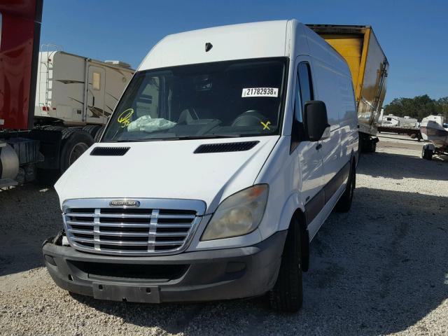 WDYPE845985315001 - 2008 FREIGHTLINER SPRINTER 2 WHITE photo 2