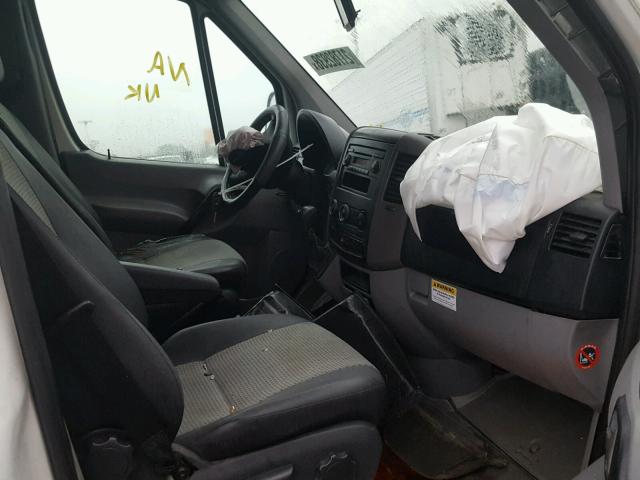 WDYPE845985315001 - 2008 FREIGHTLINER SPRINTER 2 WHITE photo 5