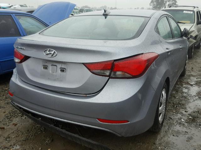 5NPDH4AE9GH700592 - 2016 HYUNDAI ELANTRA SE SILVER photo 4