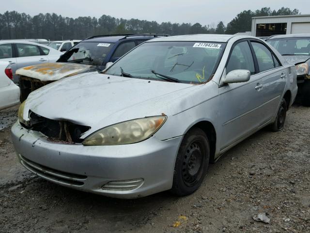 4T1BE32K65U976242 - 2005 TOYOTA CAMRY LE SILVER photo 2