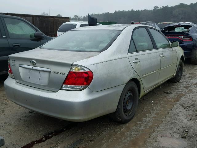 4T1BE32K65U976242 - 2005 TOYOTA CAMRY LE SILVER photo 4