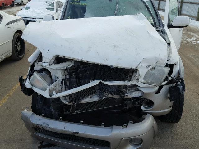 5TDBT44A04S232532 - 2004 TOYOTA SEQUOIA SR WHITE photo 7