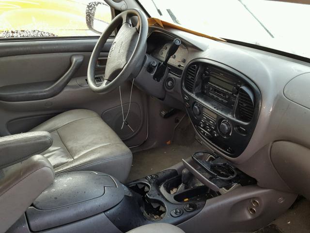 5TDBT44A04S232532 - 2004 TOYOTA SEQUOIA SR WHITE photo 9