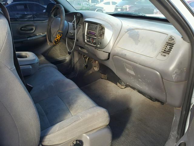 2FTRX17213CA73486 - 2003 FORD F150 WHITE photo 5