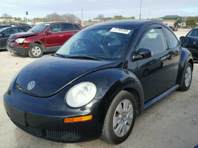 3VWPW31C58M526735 - 2008 VOLKSWAGEN NEW BEETLE BLACK photo 2