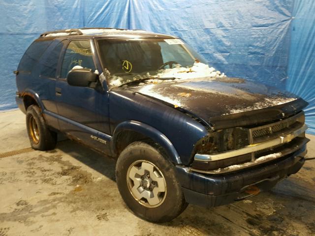 1GNCT18WXYK239453 - 2000 CHEVROLET BLAZER BLUE photo 1