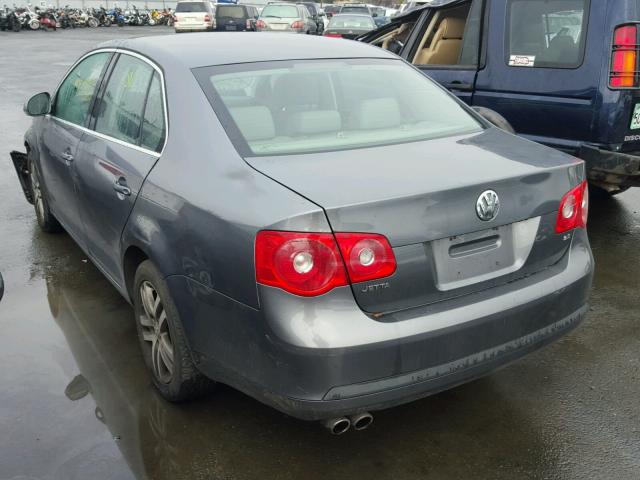 3VWSG71K85M627835 - 2005 VOLKSWAGEN NEW JETTA GRAY photo 3