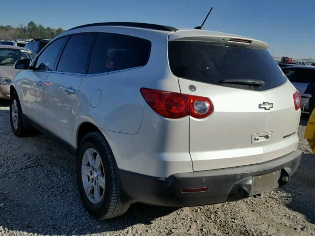 1GNKRJED4BJ136037 - 2011 CHEVROLET TRAVERSE L WHITE photo 3