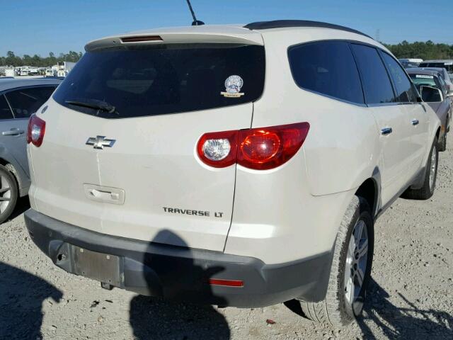 1GNKRJED4BJ136037 - 2011 CHEVROLET TRAVERSE L WHITE photo 4