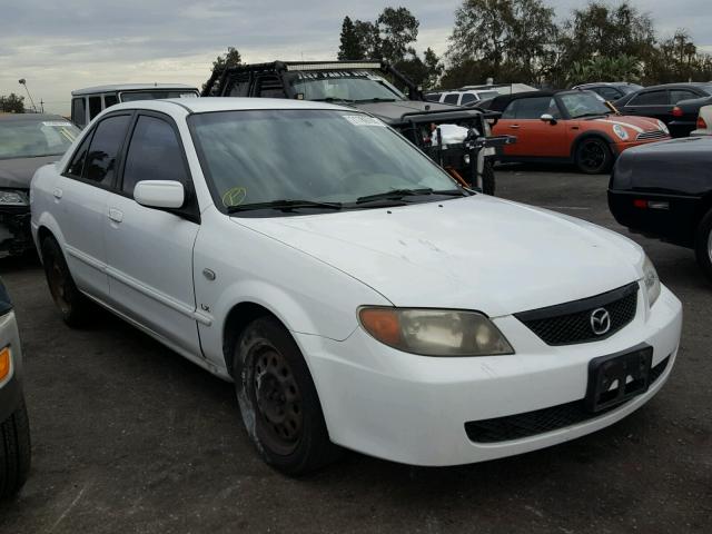 JM1BJ225721605446 - 2002 MAZDA PROTEGE DX WHITE photo 1